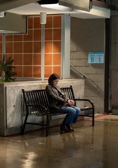 Tough Choices - Tall - Grey's Anatomy Season 16 Episode 2