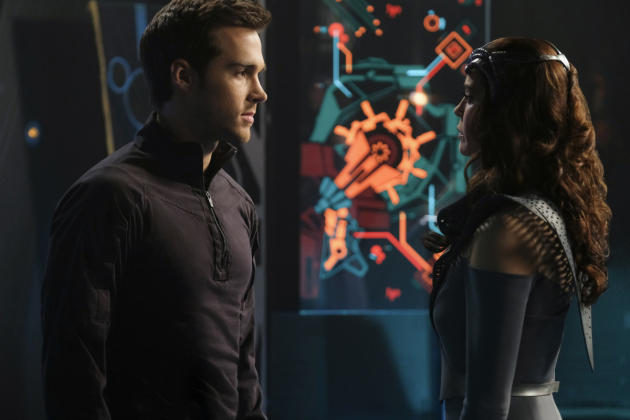 Standing up to Mom - Supergirl Season 2 Episode 21