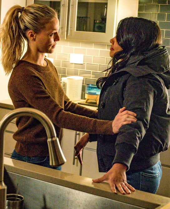Doing It Together - Chicago PD Season 7 Episode 18