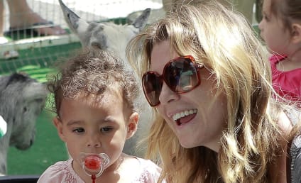 Ellen Pompeo, Daughter Stella Visit the Zoo