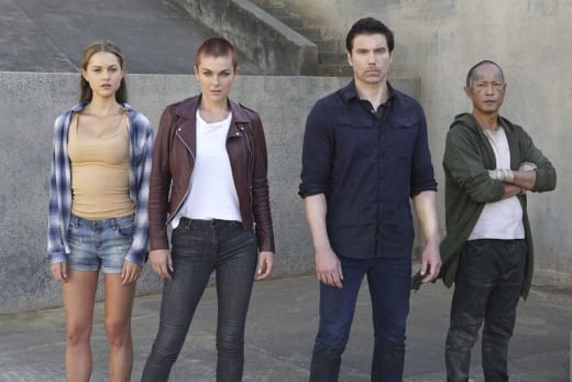 Marvel S Inhumans Season 1 Episode 7 Review Havoc In The Hidden