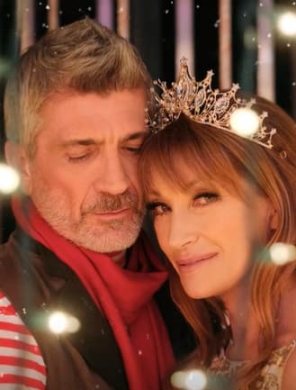 Molly and Hank - A Christmas Spark- tall