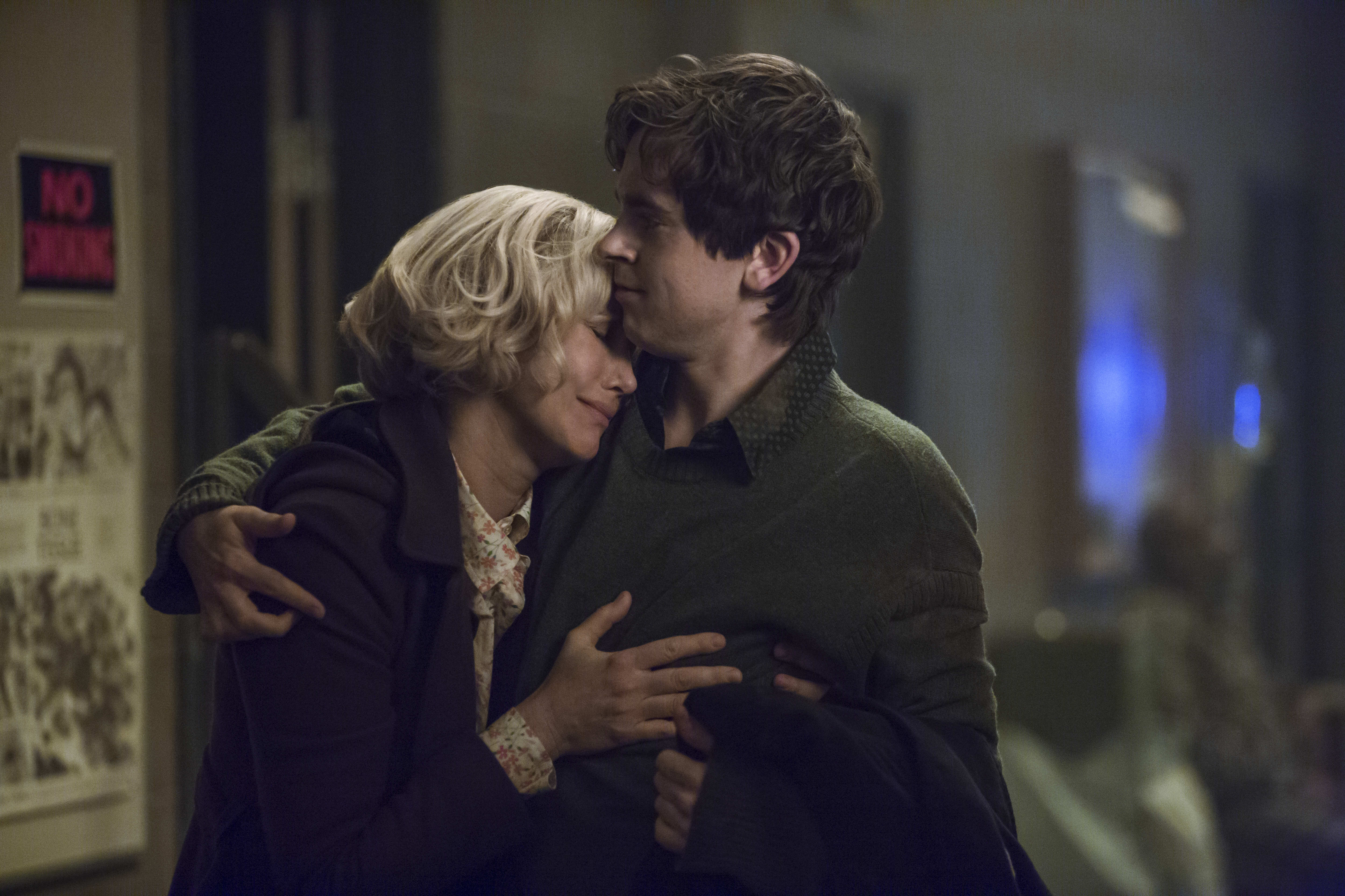 Bates Motel Season 4 Episode 1 Review A Danger To Himself And Others Tv Fanatic