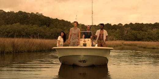 Friends on a Boat - Outer Banks Season 1 