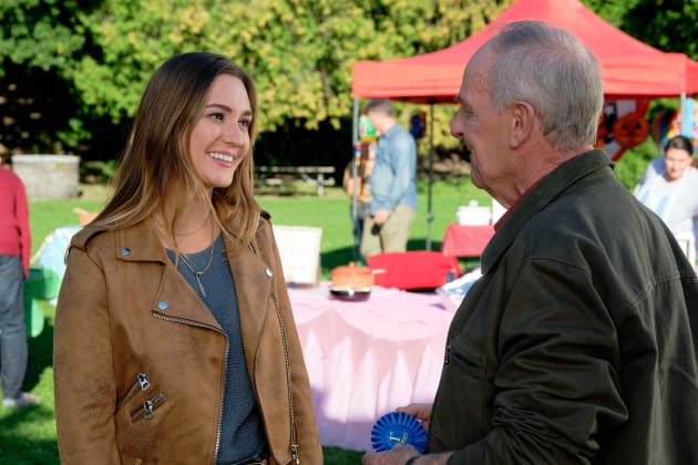 Blue Ribbon Winner! - Good Witch Season 6 Episode 2
