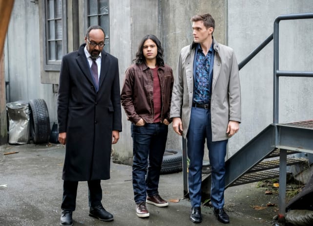 Miniature trio the flash s4e12