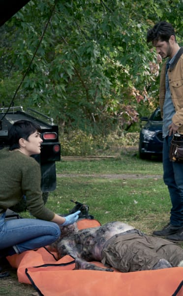 Jenny, Liam, and the Body - Coroner Season 1 Episode 5