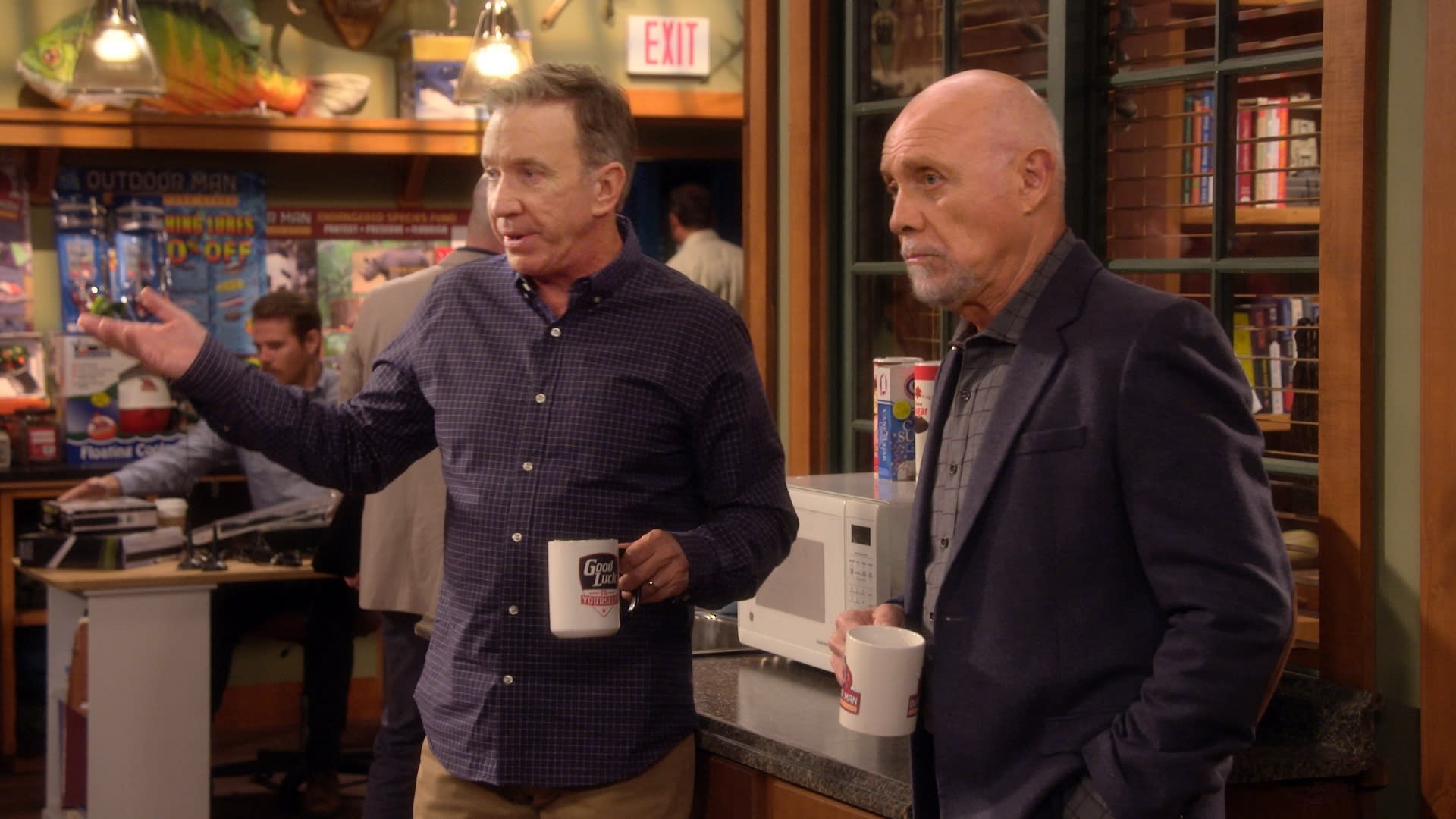 Office Talk Last Man Standing Season 7 Episode 1 Tv Fanatic