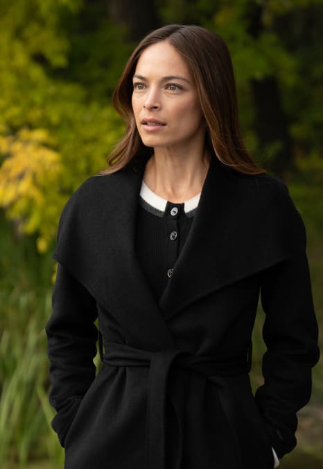 Will Joanna break-Burden of Truth Season 4 Episode 2
