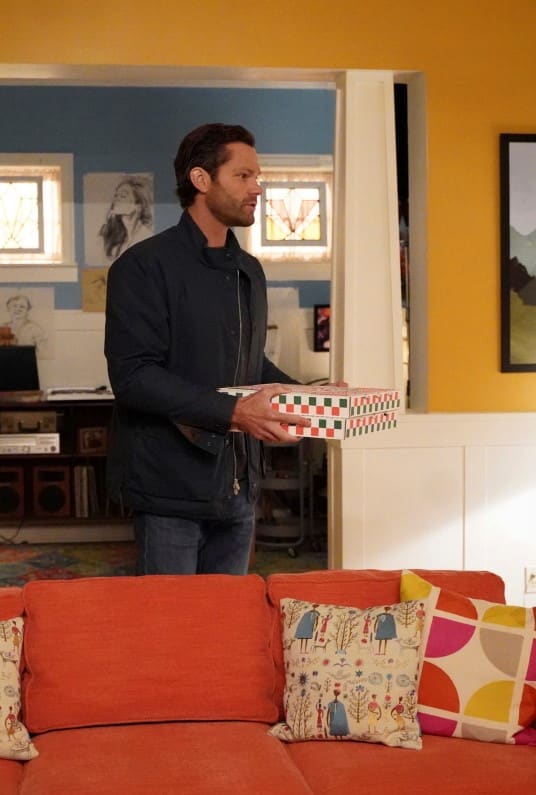 Pizza for Micki and Trey - Walker Season 1 Episode 8