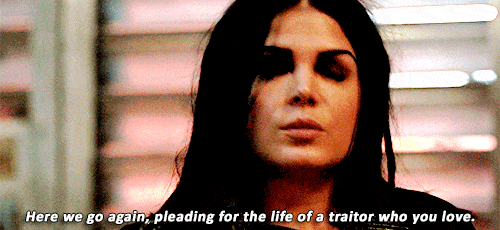 Octavia calls out Bellamy's feelings for Clarke - The 100