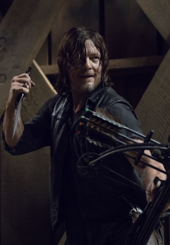 A New Threat - The Walking Dead Season 9 Episode 9