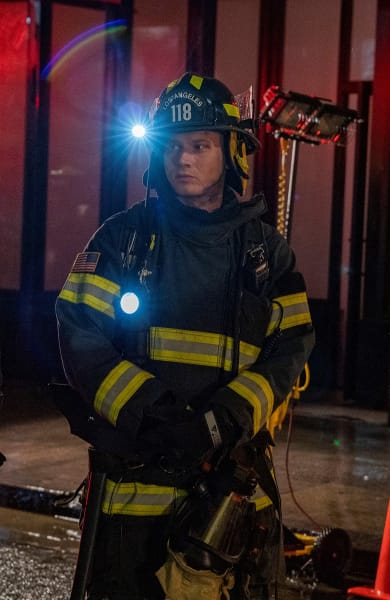 911 season outlet 3 putlocker