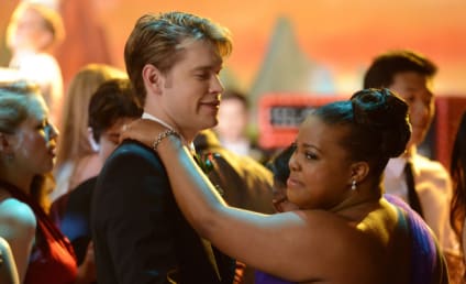 Glee Goes to Prom: First Look!