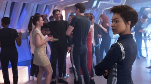 Discovery Crew en el juego - Star Trek: Discovery Temporada 1 Episodio 7