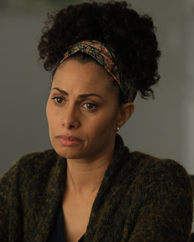 Aunt Gina -tall - A Million Little Things Season 3 Episode 10