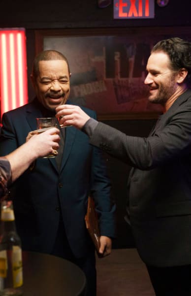 A Toast To Fin's Career Success - Law & Order: SVU Season 24 Episode 14