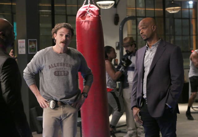 A Fish Out of Water - Lethal Weapon Season 1 Episode 16