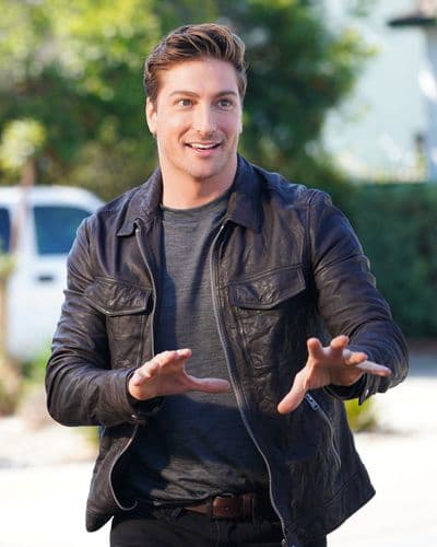 Daniel Lissing Guest Stars - The Rookie Season 2 Episode 9