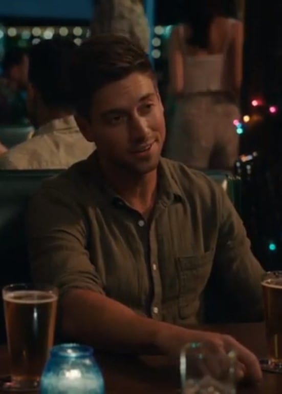 Danny Gives A Charming Smile Grand Hotel Season 1