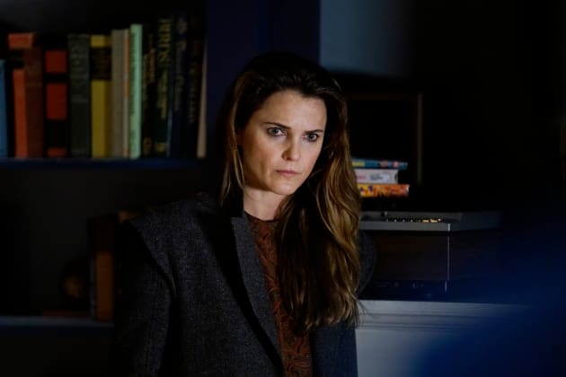 Unhappy Woman - The Americans Season 6 Episode 3