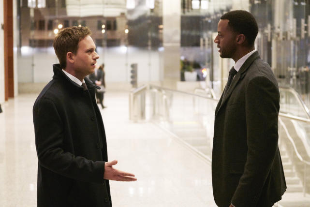 Is Oliver Back? - Suits