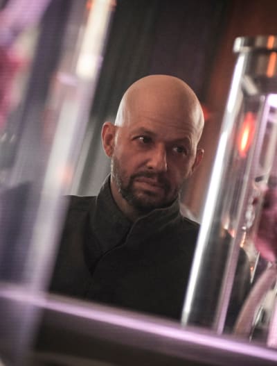 Jon Cryer - Tall  - Supergirl Season 4 Episode 15