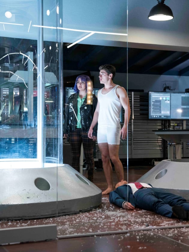 Escape - Marvel's Runaways Season 3 Episode 2