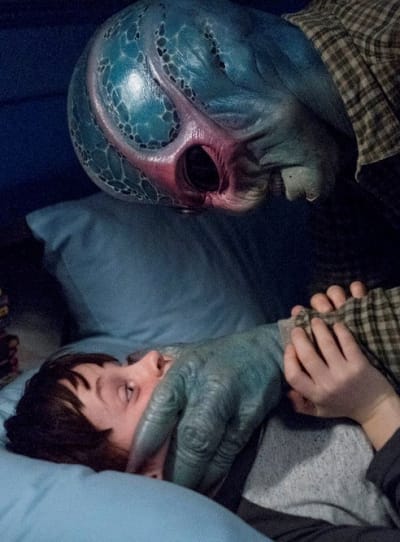 Death to Max - Resident Alien Season 1 Episode 1