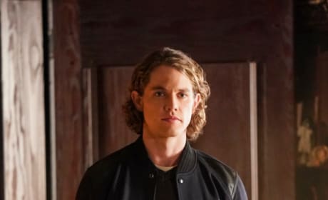 Watch legacies deals episode 14 online