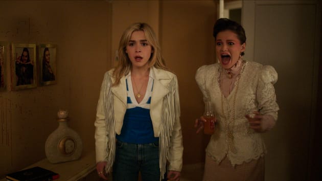 Totally Killer Review: A Horror-Comedy That Loves Its ’80s Tropes