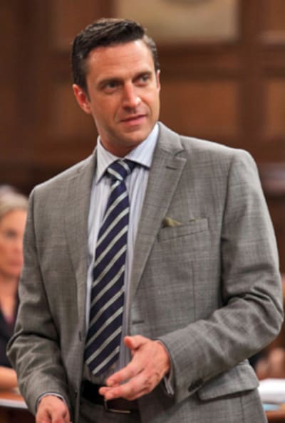 Raul Barba holds court - Law & Order: SVU