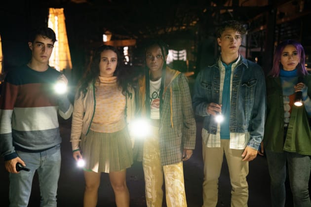 Time To Investigate - Regular - Naomi Season 1 Episode 2