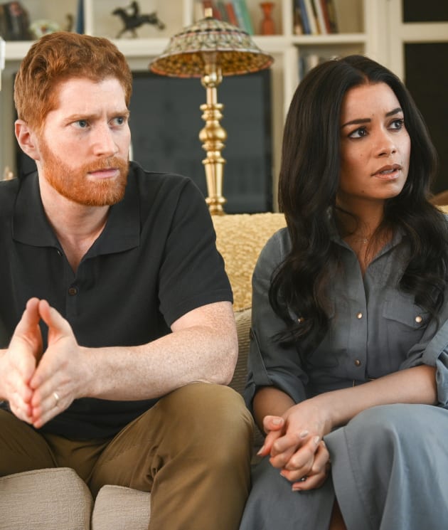 Duke and Duchess of Sussex - Tall - Escaping the Palace