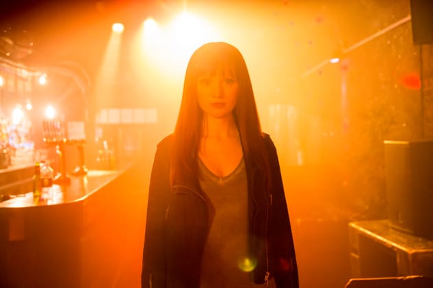 Niska Has a Plan - Humans Season 2 Episode 1