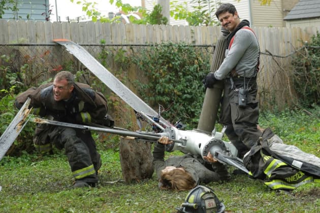 Herrmann and Otis clear the debris - Chicago Fire Season 3 Episode 8
