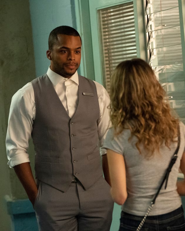 Ingrid Reels Jason in - Grand Hotel Season 1 Episode 8