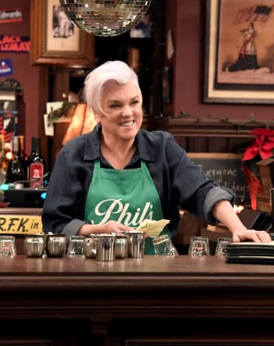 Phyllis Runs the Bar - Murphy Brown Season 11 Episode 13