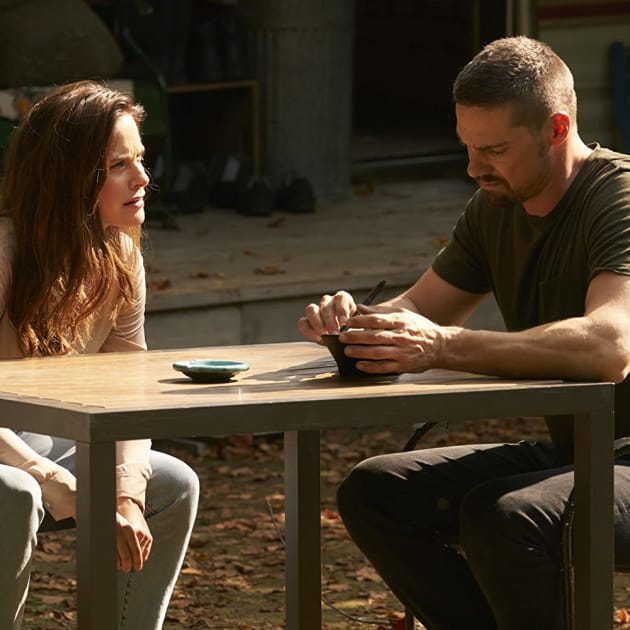 Taking a Statement - Mary Kills People Season 2 Episode 4