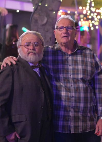 Modern family season cheap 11 episode 5 online