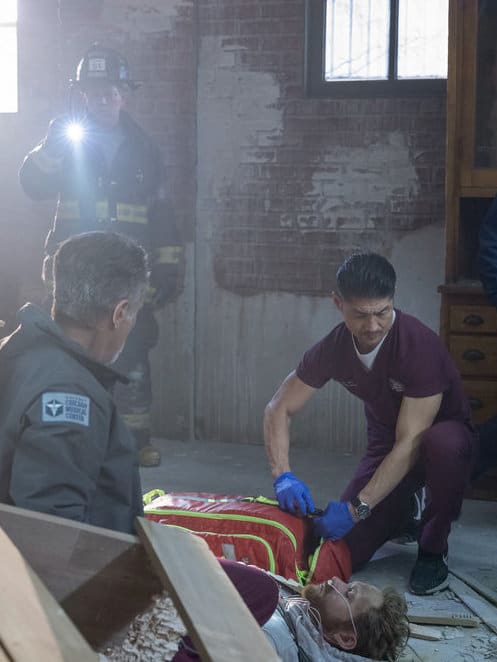 First On The Scene - Chicago Med Season 6 Episode 12