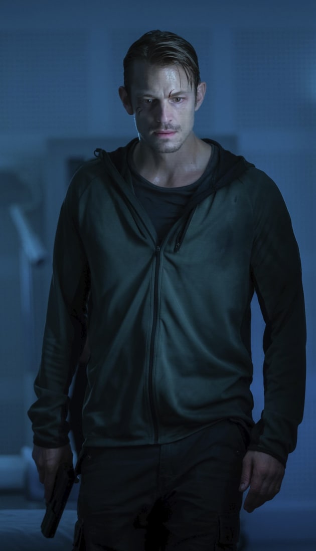 Erik's Last Stand - Hanna Season 1 Episode 8