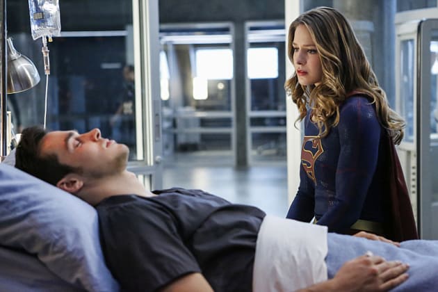 Poor Mon-El - Supergirl Season 2 Episode 8