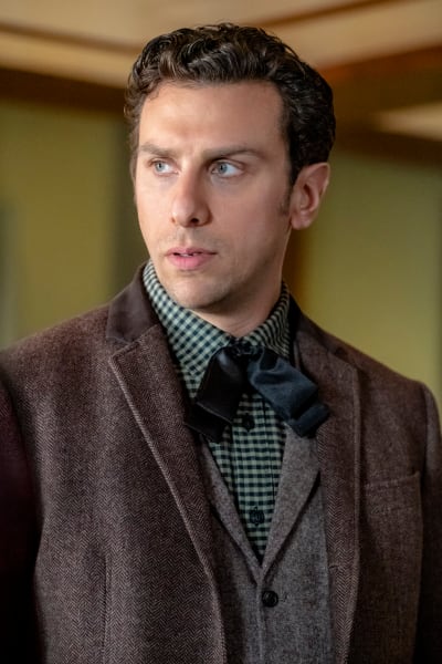 A New Face in Town - When Calls the Heart Season 6 Episode 6