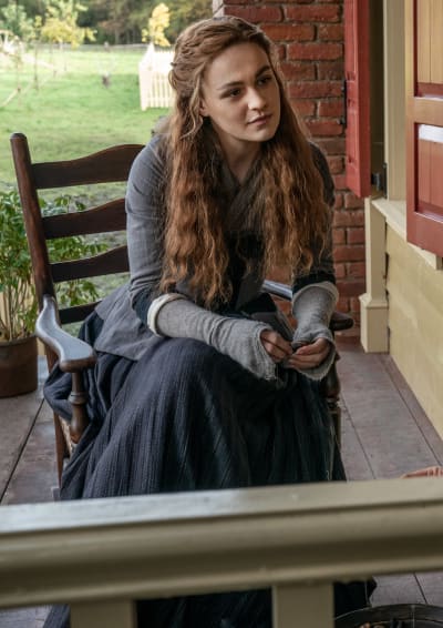Bree Chats with Claire - Outlander Season 5 Episode 11