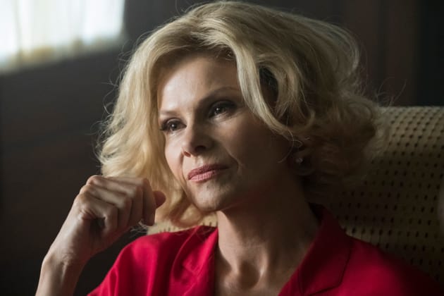 Kitty in Therapy - Law & Order True Crime: The Menendez Brothers Season 1 Episode 4
