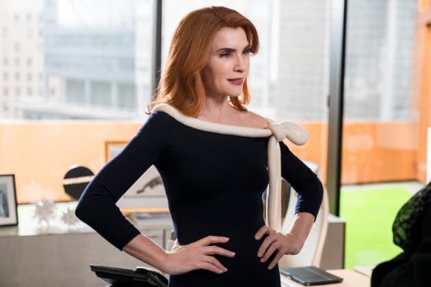 Kitty Being Nice - Dietland Season 1 Episode 5