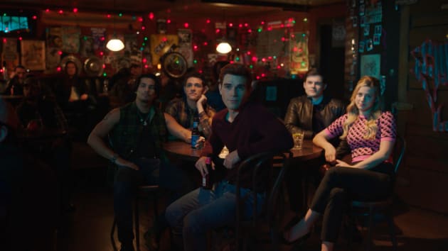 Whyte Wyrm - Riverdale Season 5 Episode 6