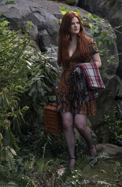 Romantic Picnic - The Time Traveler's Wife Season 1 Episode 4