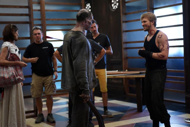 Oh, no! My back! - Shadowhunters Season 1 Episode 8